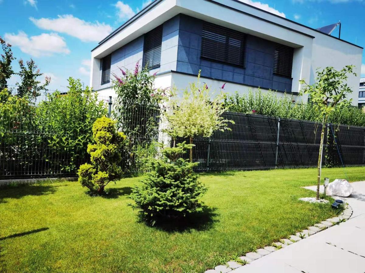 Yipin Villa Praha Eksteriør bilde