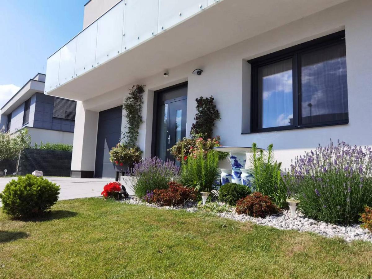 Yipin Villa Praha Eksteriør bilde